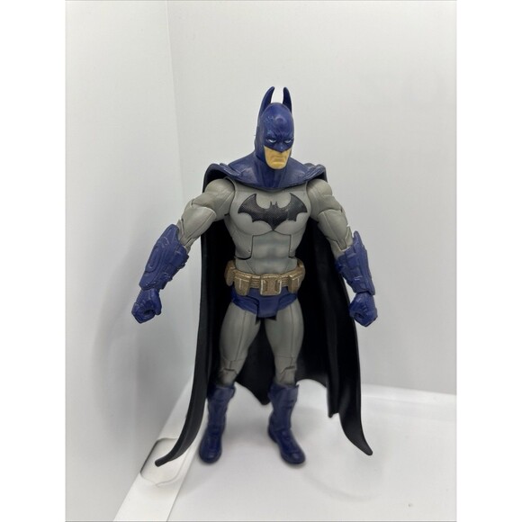 Mattel Batman DC Comics Blue & Dark Grey 7" Poseable Action Figure Jointed - Picture 7 of 7